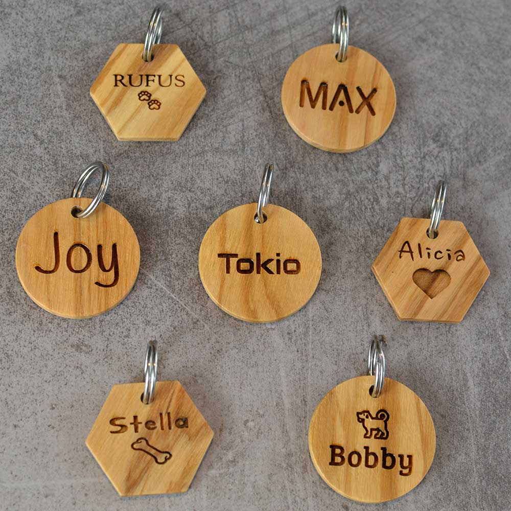 Vackra ID-brickor i trä